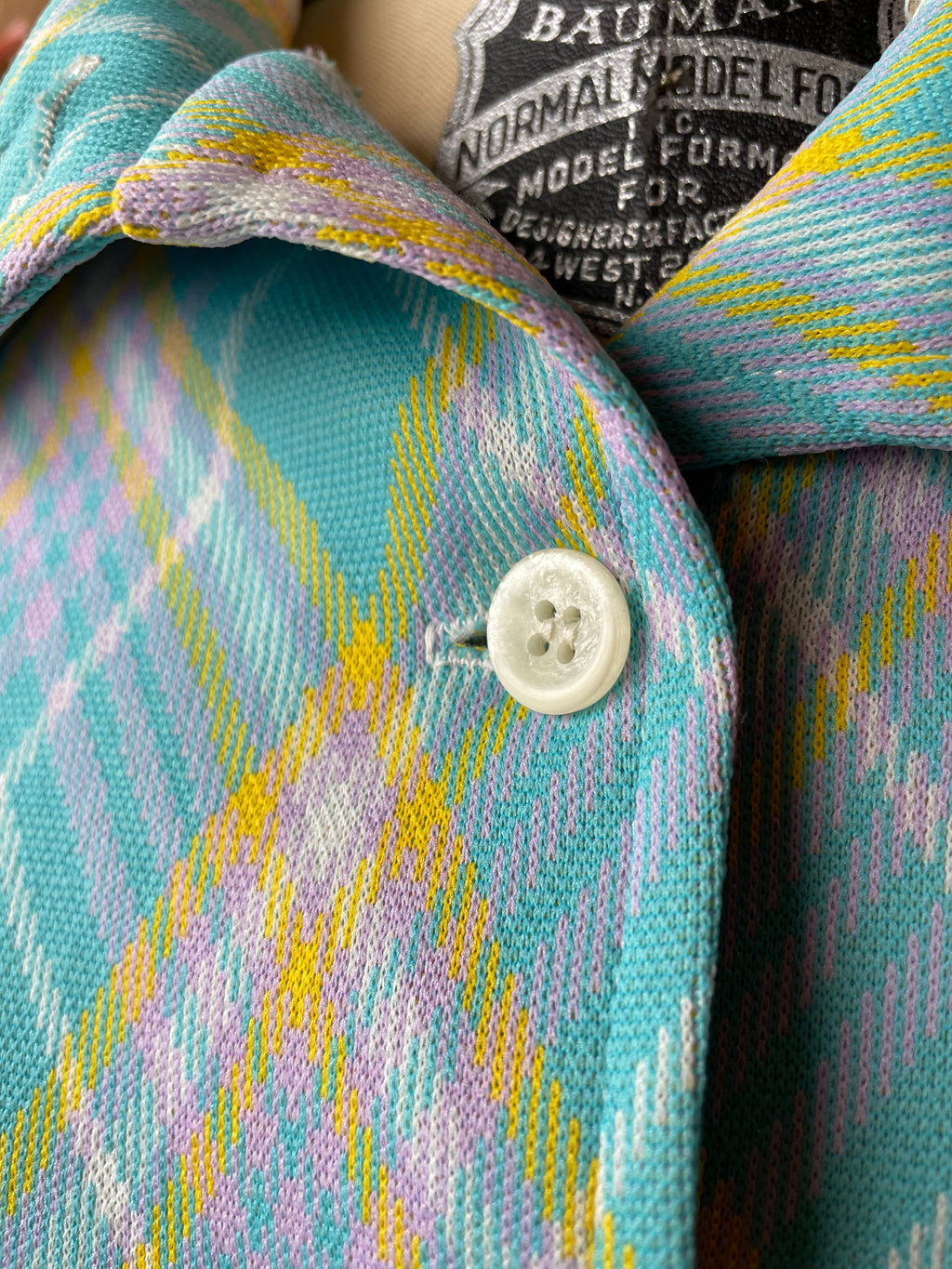 Vintage 1950s The Third Dimension blouse by Milton Wallace