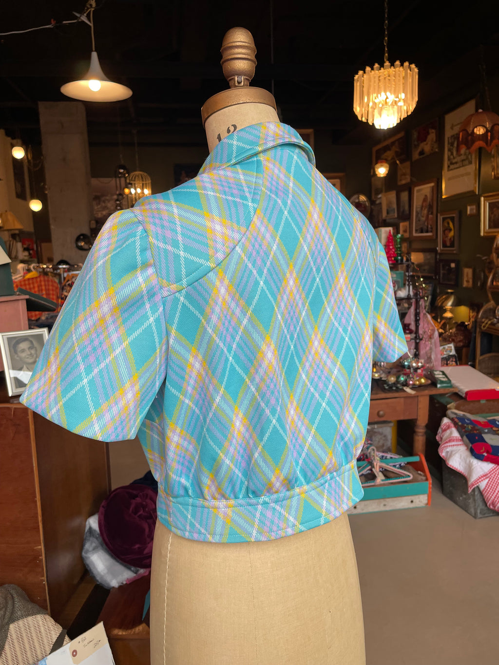 Vintage 1950s The Third Dimension blouse by Milton Wallace