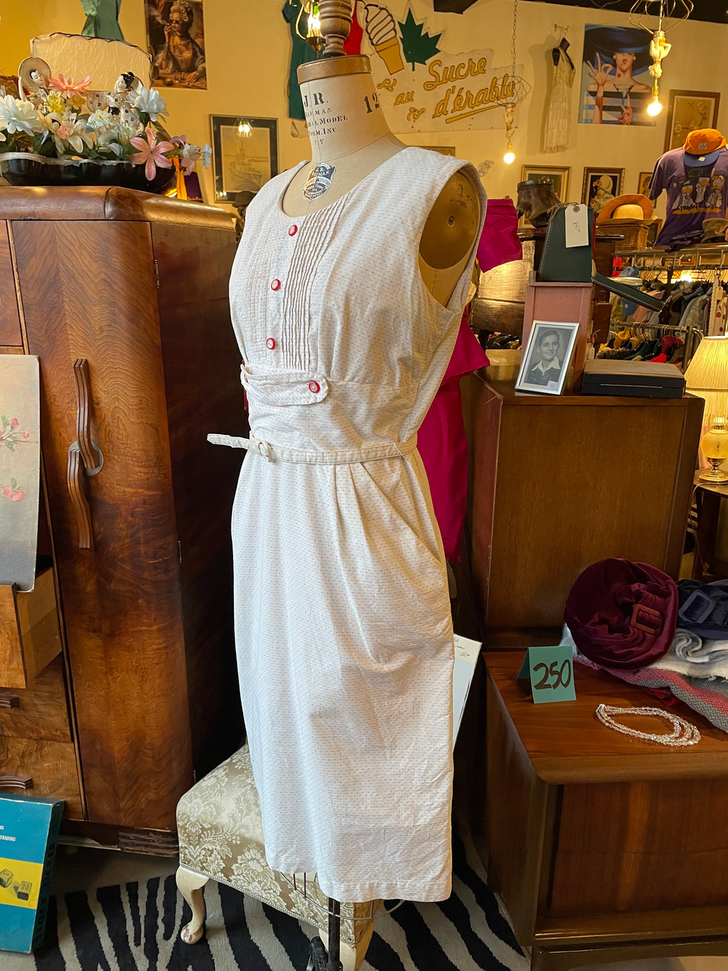 Vintage 1950s dress with pockets and belt