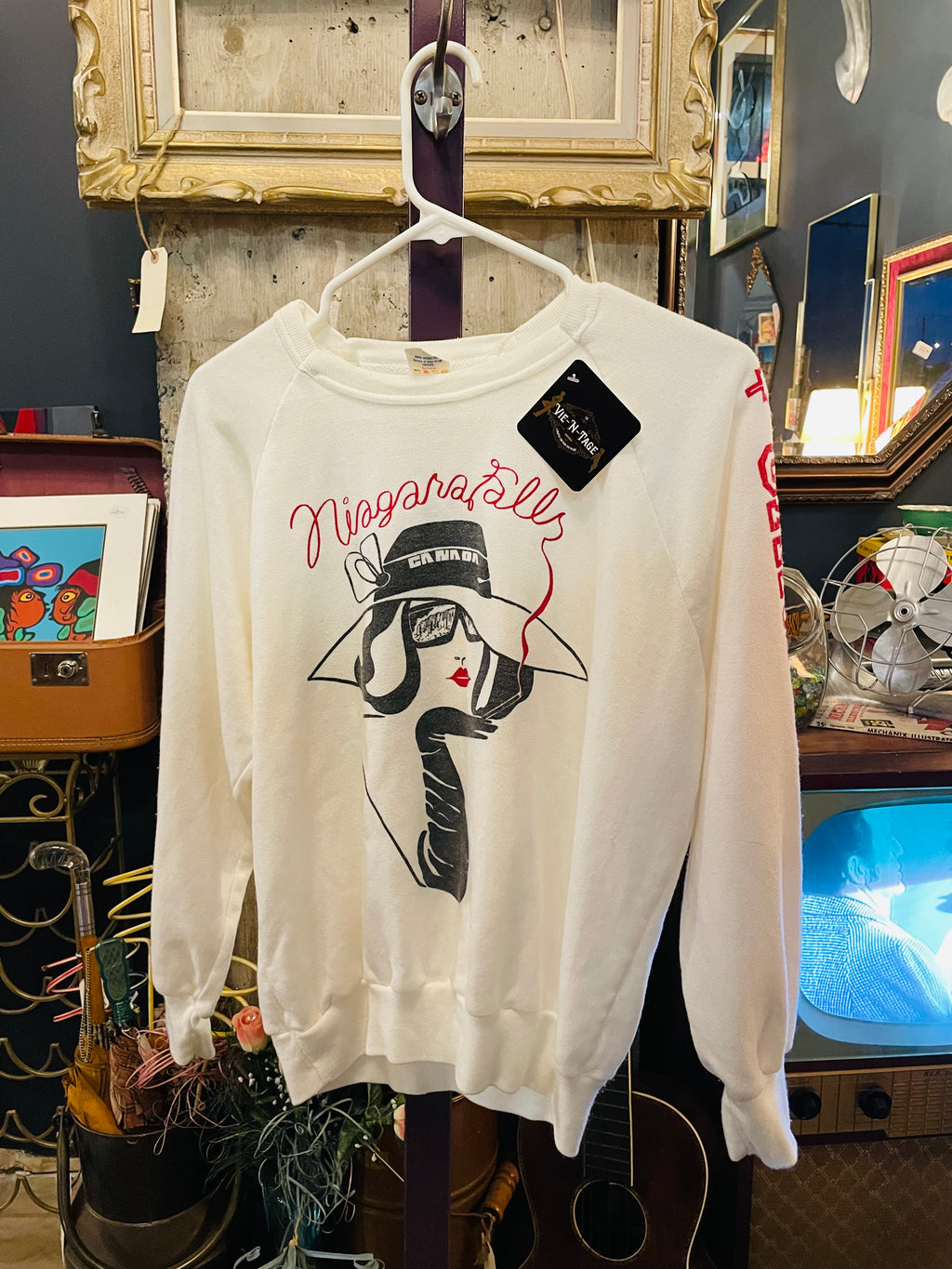Vintage 1980s fashionista Niagara Falls sweatshirt
