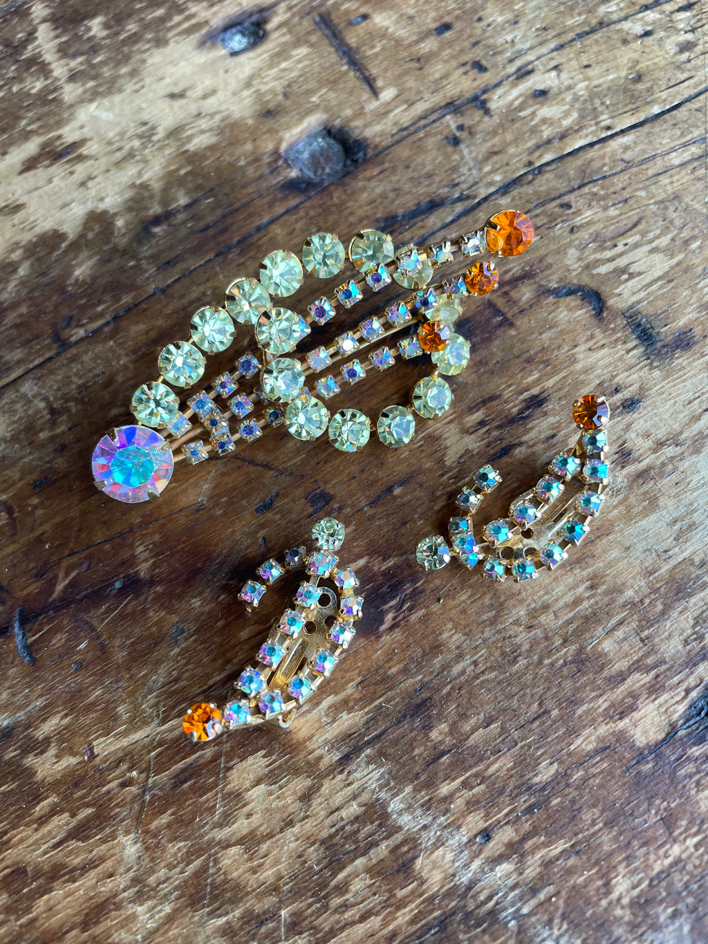 Vintage 1960s brooch and earrings